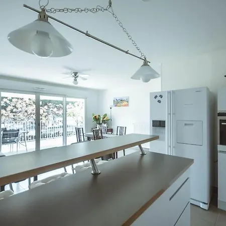 아파트 Chez Martin - Spacieux Climatise Proche De La *