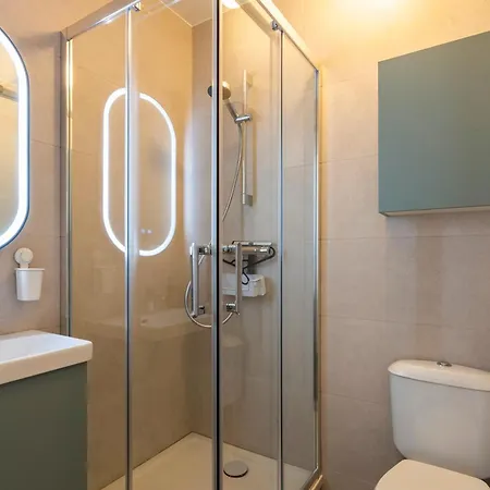 Chez Martin - Spacieux Climatise Proche De La 라그랑모트